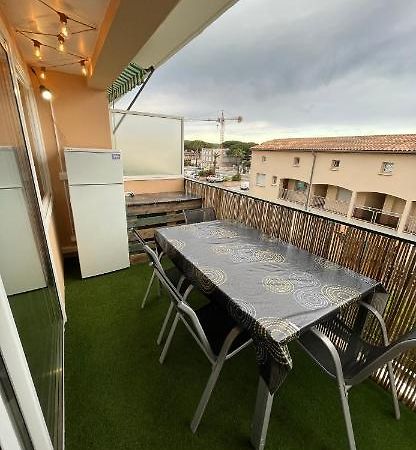 Appartement cavalaire Extérieur photo